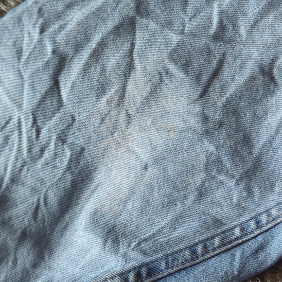 Everlane Original Cheeky Jean in Stone-washed Sky - Picture 11 of 16